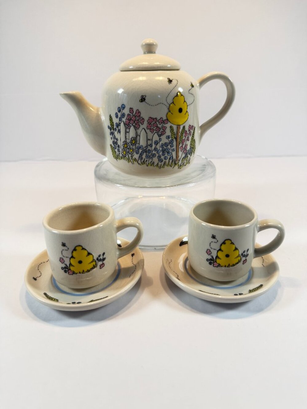 VTG Treasure Craft Bee Happy Tea Set Teapot 2 Cups/Saucers 5 Pc Cottagecore